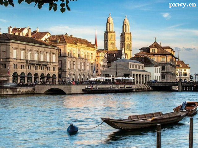 ��ʿ��W�WУ���]